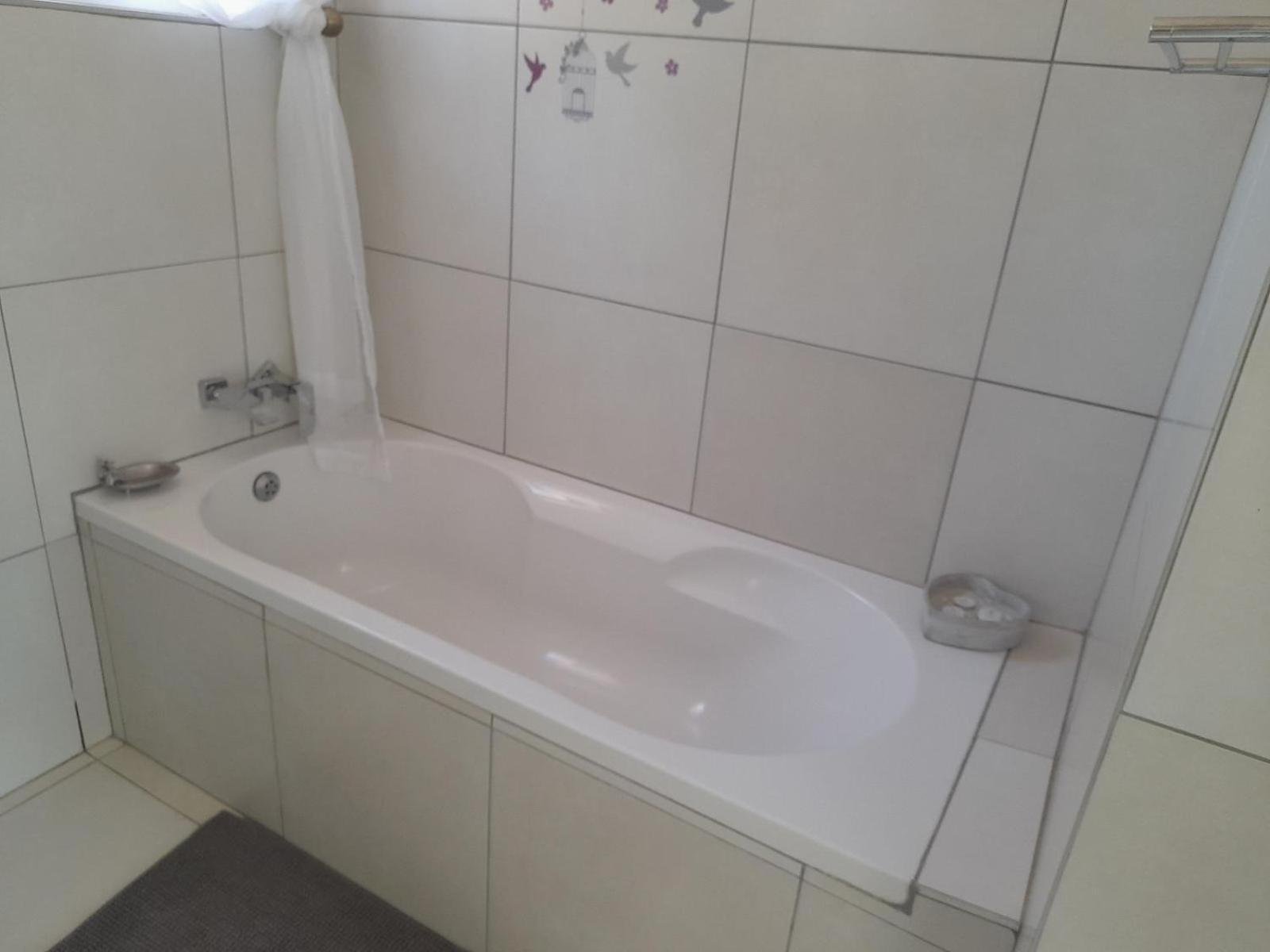 Eden Chalets Windhoek Oda fotoğraf