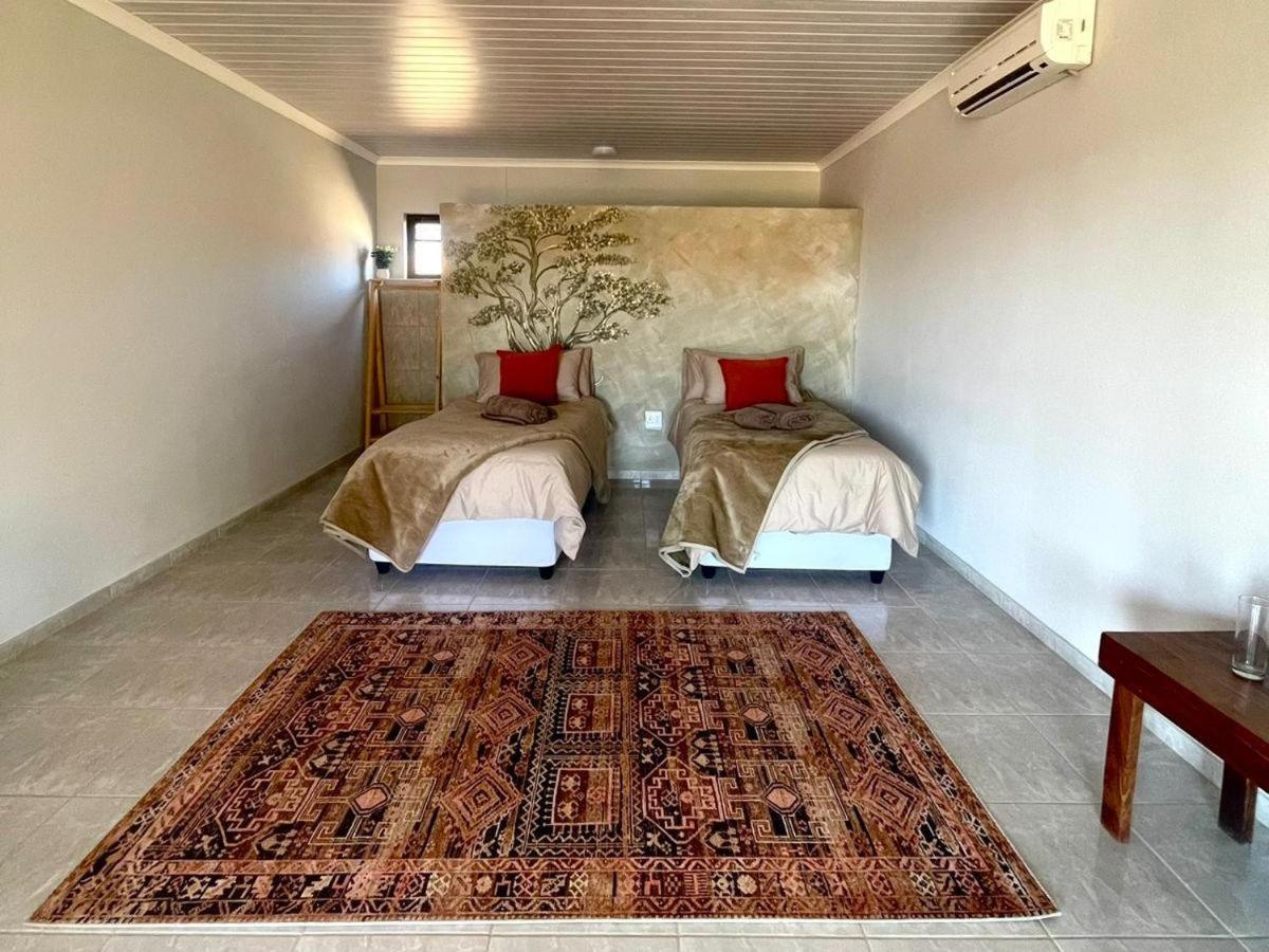 Eden Chalets Windhoek Oda fotoğraf