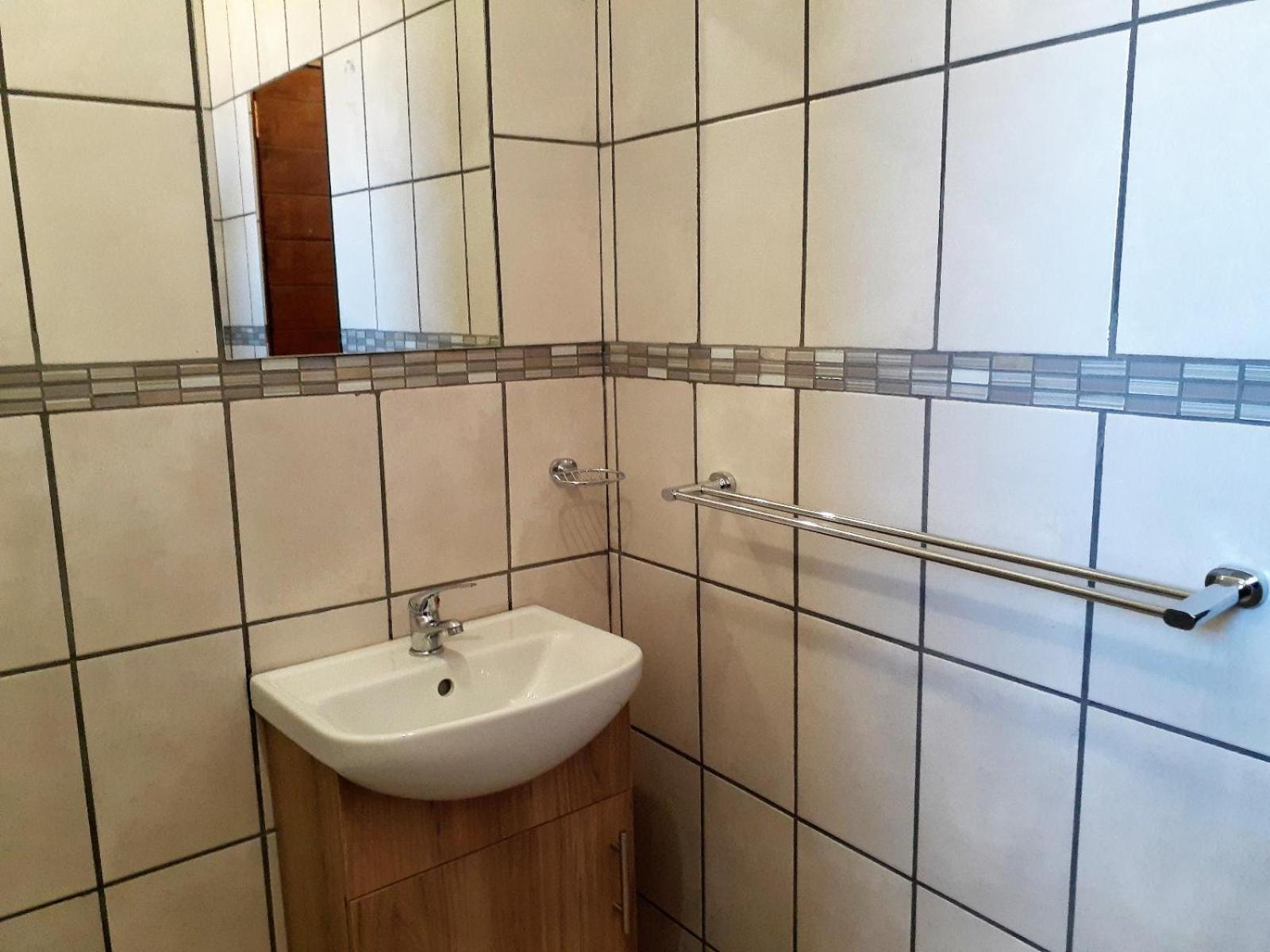 Eden Chalets Windhoek Oda fotoğraf