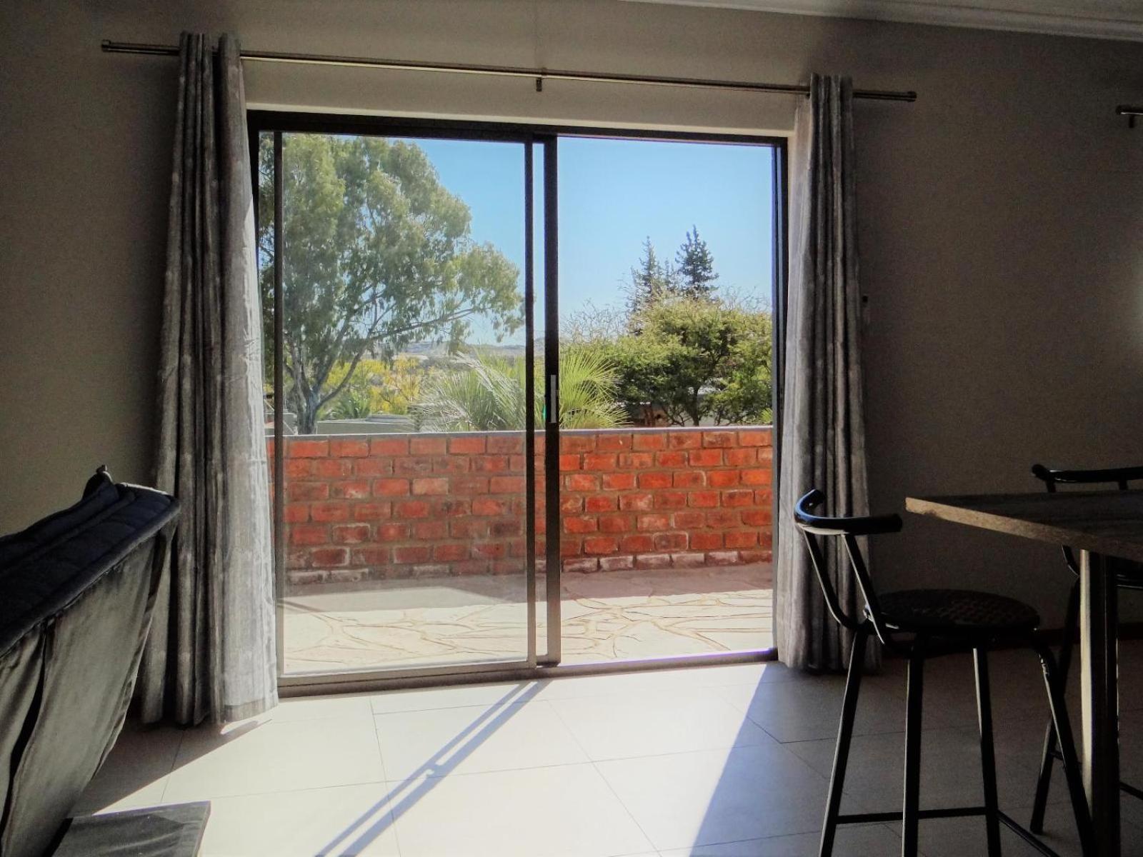 Eden Chalets Windhoek Oda fotoğraf