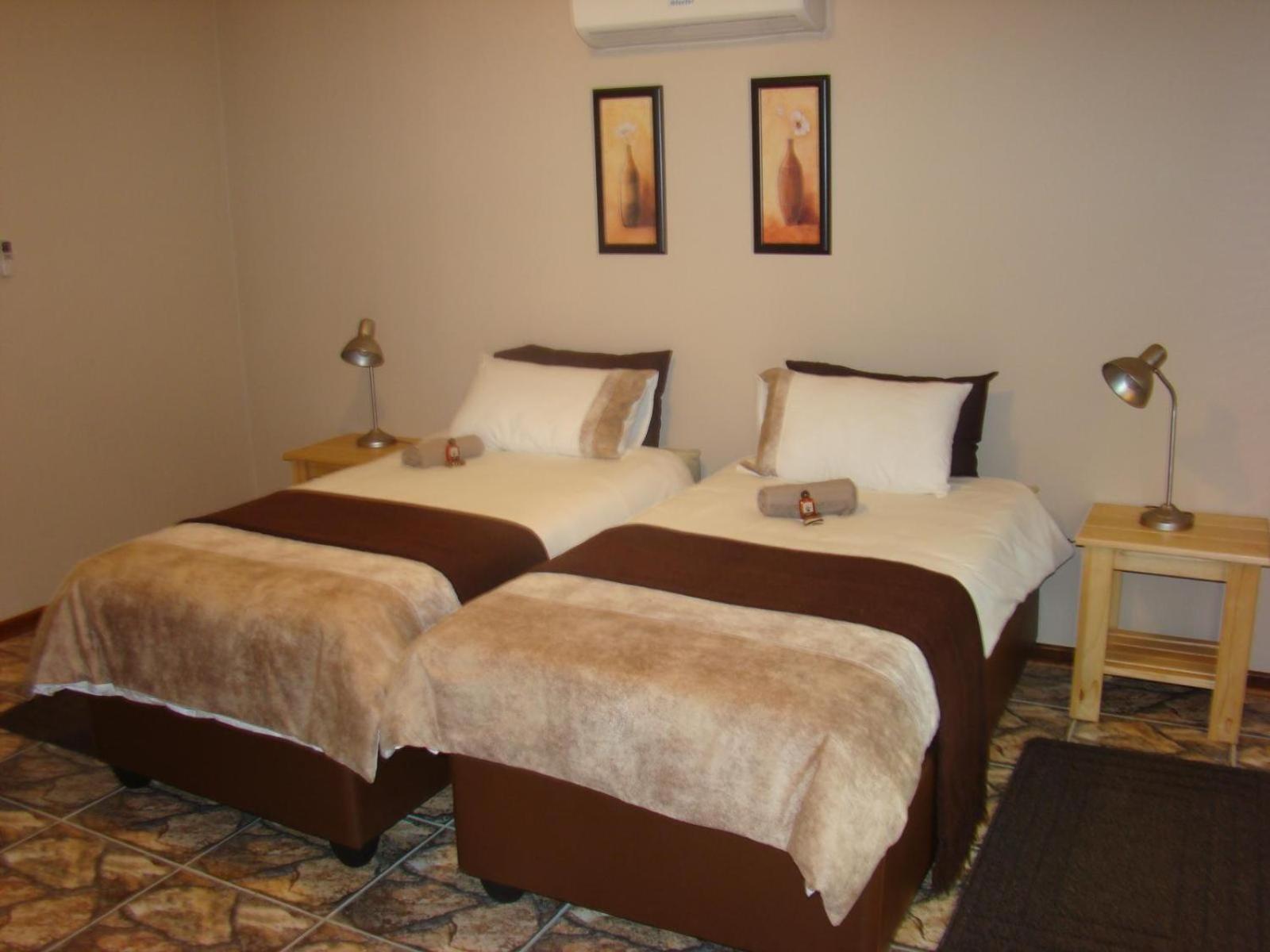 Eden Chalets Windhoek Oda fotoğraf